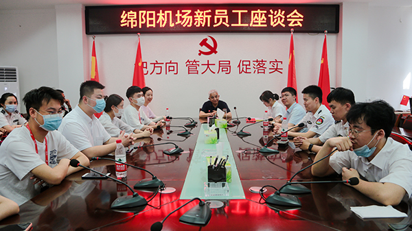 “助力鄉(xiāng)村振興，踐行艱苦奮斗” 將新員工黨性教育活動搬到對口幫扶村4.jpg